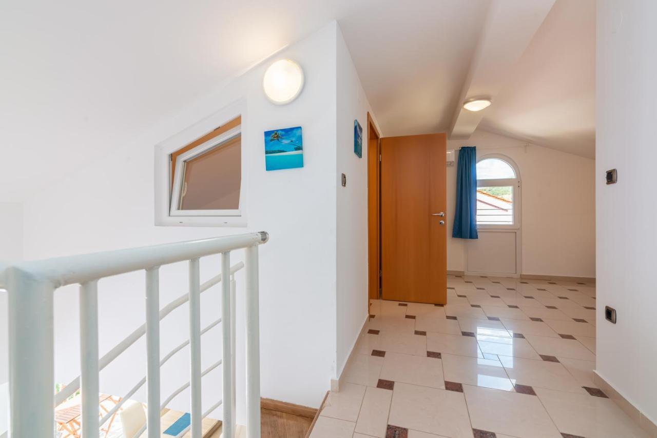 Apartment Lovorka 5 Baška Dış mekan fotoğraf
