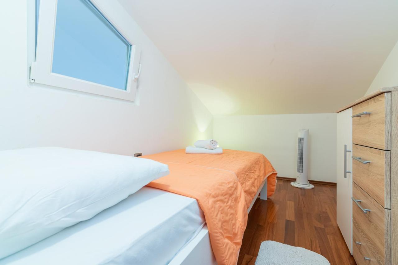 Apartment Lovorka 5 Baška Dış mekan fotoğraf
