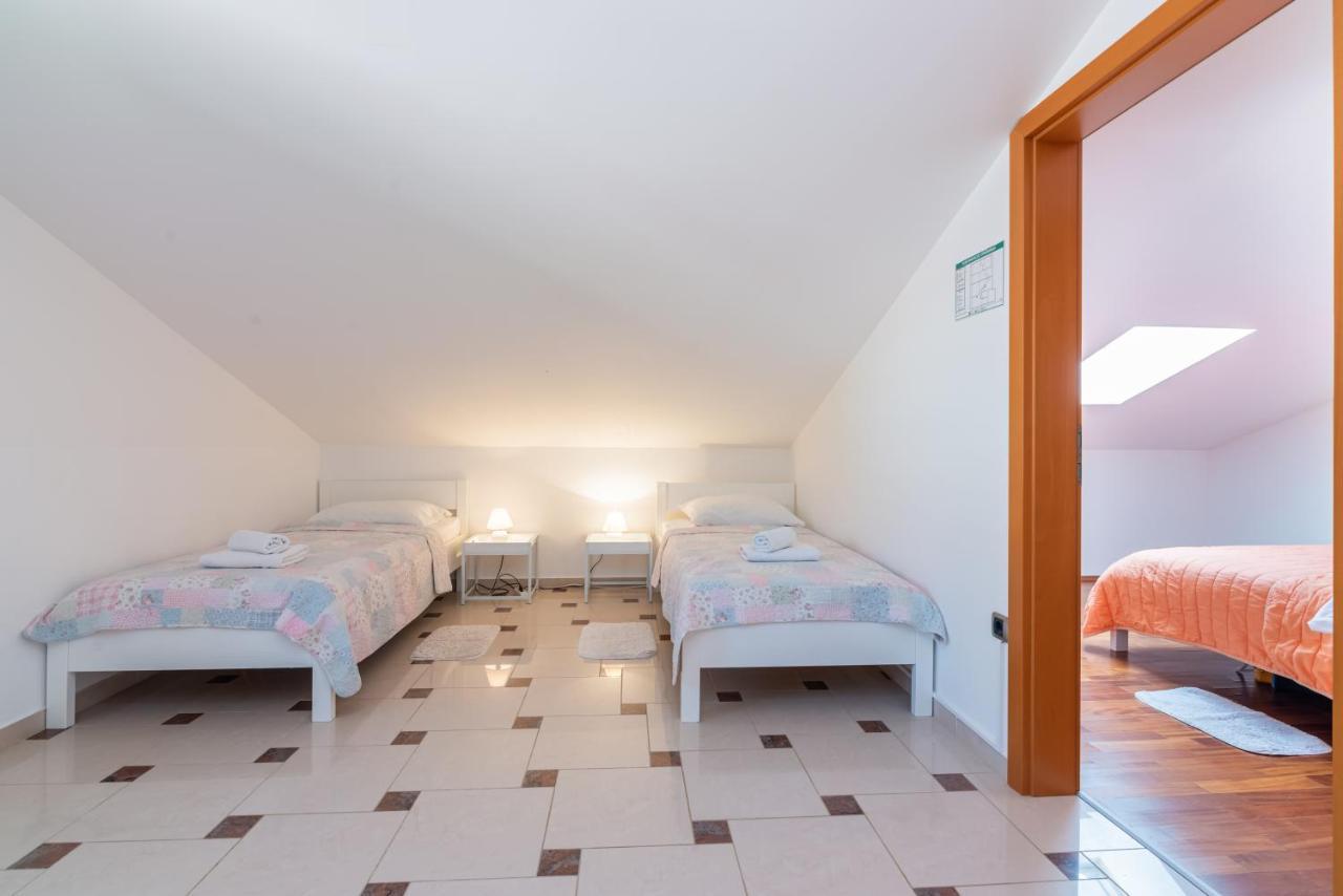 Apartment Lovorka 5 Baška Dış mekan fotoğraf