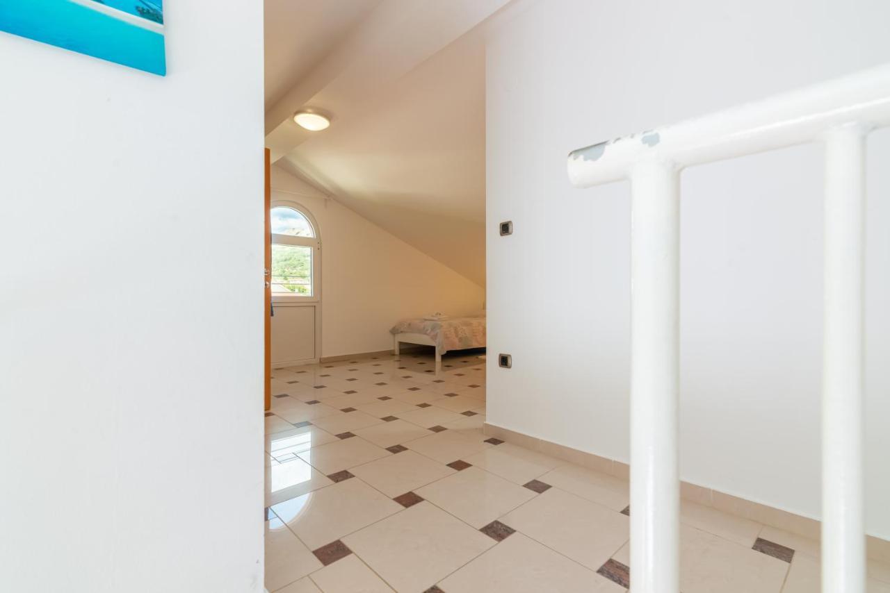 Apartment Lovorka 5 Baška Dış mekan fotoğraf